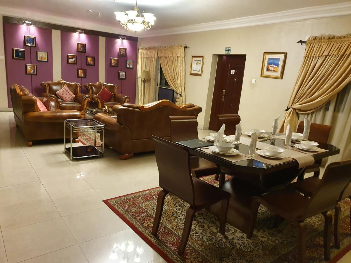 Apartment Royale Hotel & Suite Лагос Экстерьер фото