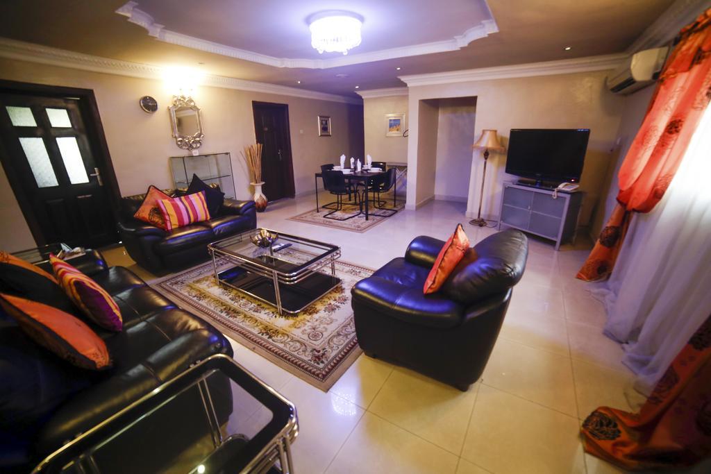 Apartment Royale Hotel & Suite Лагос Экстерьер фото