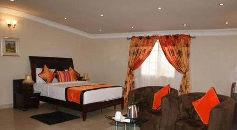 Apartment Royale Hotel & Suite Лагос Экстерьер фото